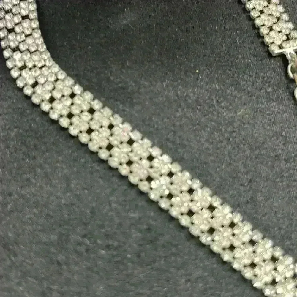 Lauren Ralph Lauren rhinestone choker necklace - Picture 2 of 6
